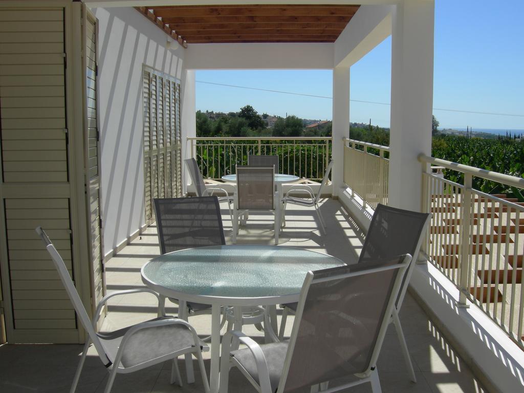 Villa Despoina Paphos Exteriör bild