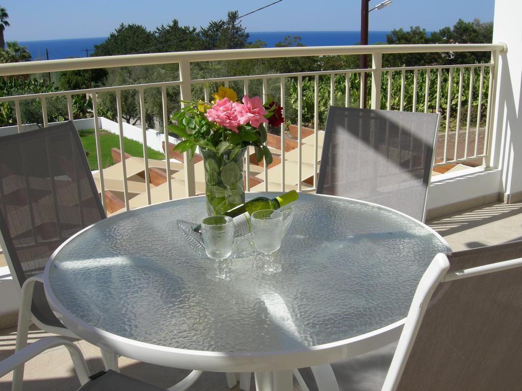 Villa Despoina Paphos Exteriör bild