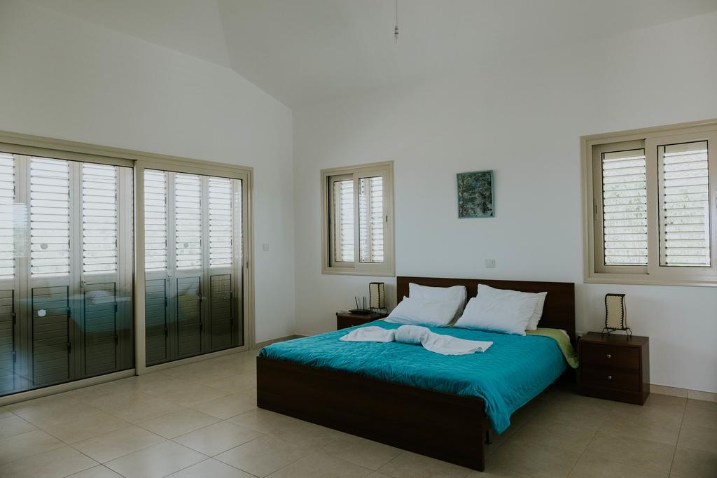 Villa Despoina Paphos Exteriör bild