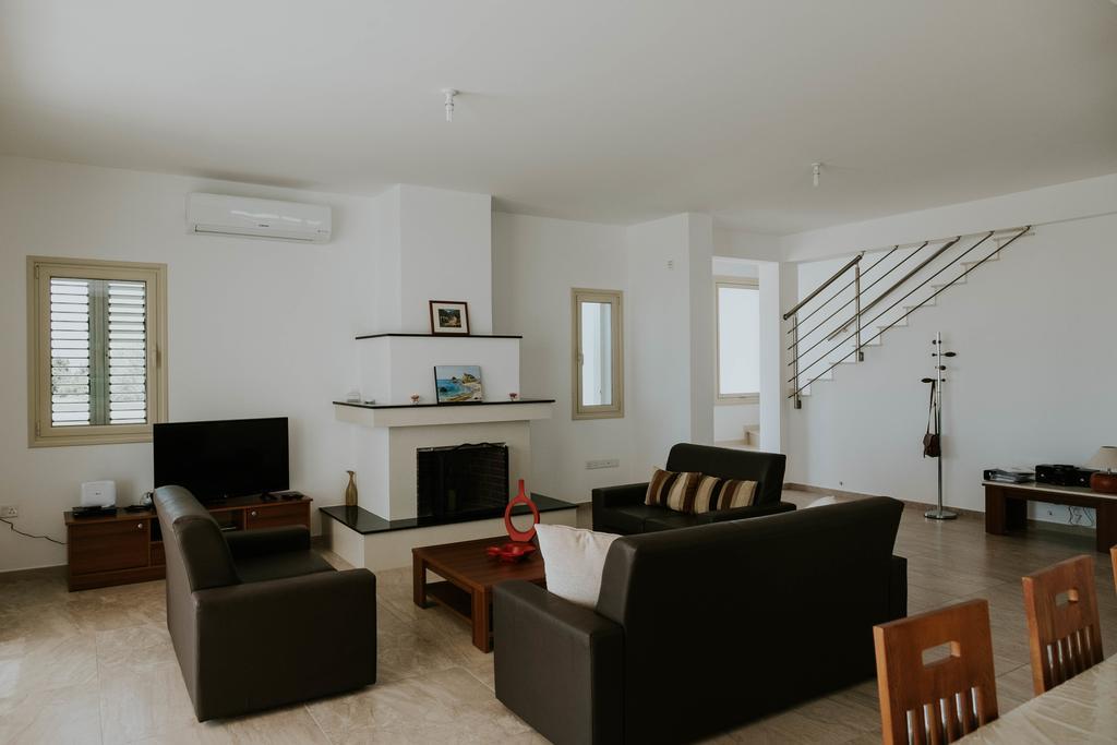 Villa Despoina Paphos Exteriör bild